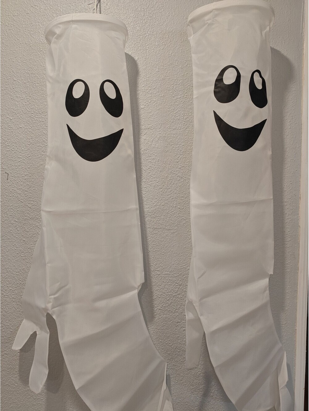 2pk White Ghost Wind Sock with Smiling Face and LED Lights